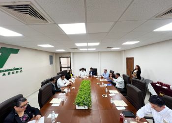 Fortalece UTNL vínculos con empresas para mejorar formación académica