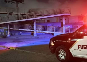 Intento de asalto deja heridos a dos menores en Monterrey