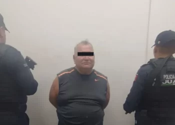 Nuevo León: Hombre amenaza a su vecina por cambiar la contraseña de WiFi
