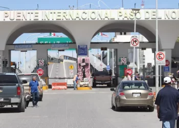 Turistas mexicanos visitan menos EU