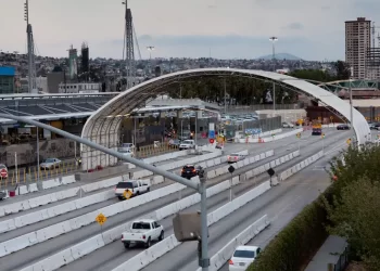 Familiares de “El Chapo” se entregan a Estados Unidos