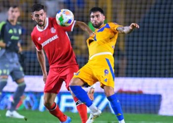 Tigres y Toluca empatan en el Universitario; el boleto a la final se define en el Nemesio Diez