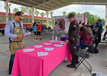 Mantiene Guardia Estatal de Género proximidad con familias de comunidades rurales