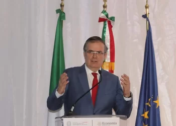 Impuesto de EU a remesas abre la puerta a medidas de reciprocidad, advierte Ebrard