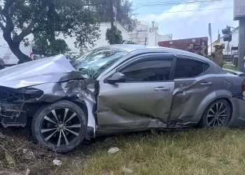 Tren impacta a coche con niños a bordo en Altamira; piden extremar precauciones