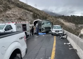 Camión militar sin frenos causa fatal accidente en Los Chorros, Coahuila