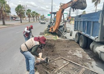 Gobierno de Reynosa continúa con mantenimiento permanente a drenes, canales e instalaciones pluviales