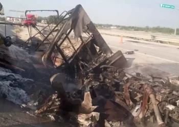 Fatal choque entre tráileres en la autopista Monterrey–Nuevo Laredo