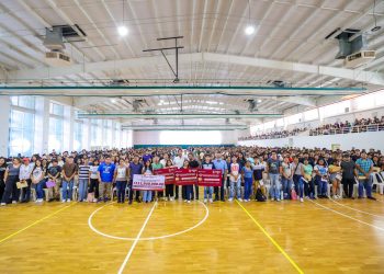 Entrega Gobierno de Reynosa Tarjetas de Becas para Universitarios