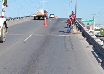 Gobierno de Reynosa fortalece seguridad vial con limpieza de puentes