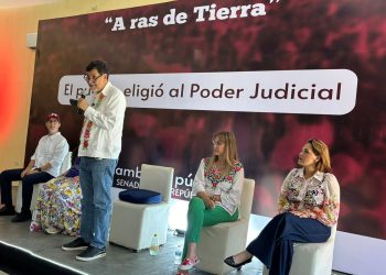 Maki Ortiz participa en asamblea con Noroña
