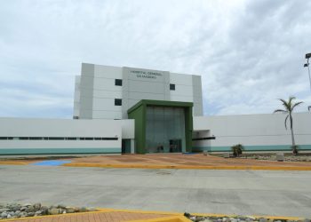 Américo Villarreal supervisa avances del nuevo Hospital General en Ciudad Madero