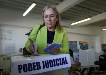 Gana exabogada de “El Chapo” elección para jueza en Chihuahua