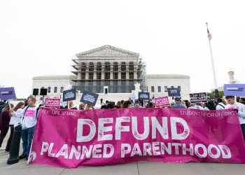 Corte Suprema avala a Carolina del Sur para recortar fondos a Planned Parenthood