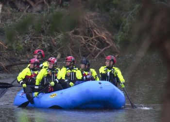 Supera los 100 muertos la cifra por inundaciones en Texas