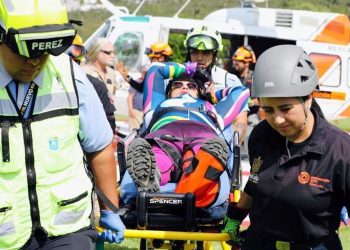 Rescatan a mujer lesionada en el Pico UDEM