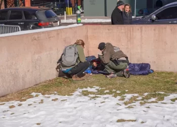 Trump ordena cambios drásticos en atención a personas sin hogar