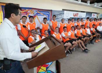 Rector de la UAT presenta oficialmente al equipo Correcaminos para el Torneo Apertura 2025 de la Liga de Expansión