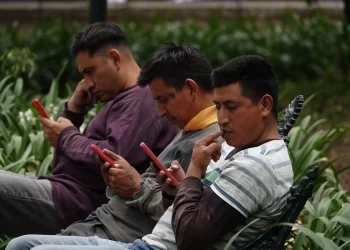 Estafan a maestros en día de pago en Nuevo Laredo