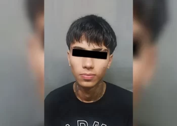 Detienen en Apodaca a menor apodado “asaltante serial” por 34 robos violentos