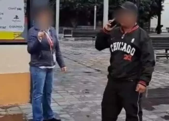 Funcionaria de Jumapa en Celaya es grabada intimidando a ciudadano