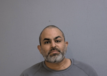 Le dan 35 años de prisión por agresión sexual