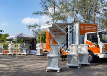 Presenta UAT moderno quirófano móvil veterinario