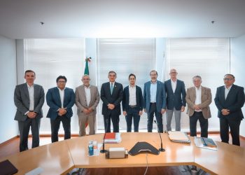 Gobernador de Tamaulipas gestiona recursos con Banobras para infraestructura