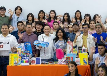 Concluye con éxito colecta de útiles escolares de la UAT