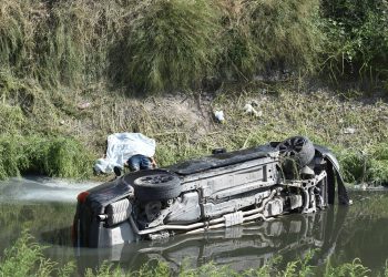 Conductor fallece tras caer al canal Rodhe