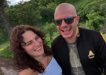 La Casa de Los Famosos: Facundo Anuncia Compromiso con Delia García