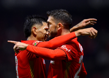 Toluca arrasa con Rayados en el Nemesio Diez