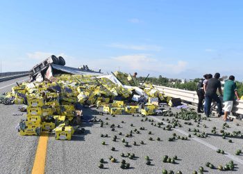 ¡Impactante volcadura en libramiento de Pharr-Reynosa!