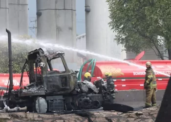 Explosión de pipa en Iztapalapa deja 4 muertos y 90 heridos