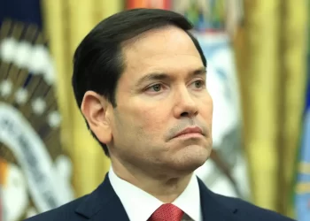 EU confirma ataque letal contra barco con drogas de Venezuela