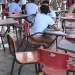 Apagones obligan a 960 alumnos de secundaria a tomar clases al aire libre