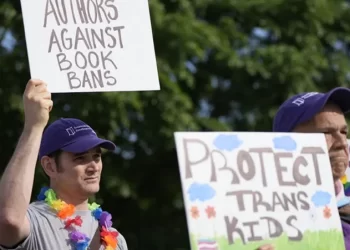 Crecen vetos en escuelas de EE.UU.