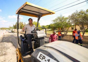 Continúa intenso programa de bacheo del Gobierno de Reynosa en Rancho Grande