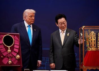 Trump recibe máximo honor en Corea del Sur