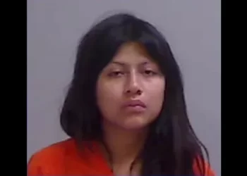 Identifican a mujer detenida por mortal tiroteo en Mission rural