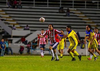 Jugó Carlos Peña Ortiz Clásico de Clásicos en Polideportivo con más de 8 Mil asistentes