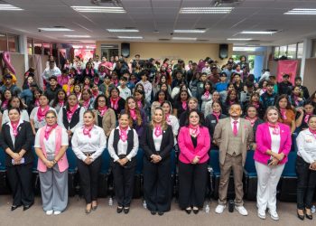 Promueve la UAT prevención y sensibilización sobre el cáncer de mama