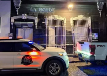 Decomisan más de 270 dosis de droga en bares del centro de Monterrey