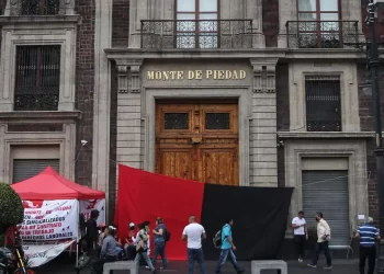 Estalla huelga en el Nacional Monte de Piedad