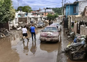 Gina Hinojosa entra a la contienda demócrata por la gubernatura de Texas