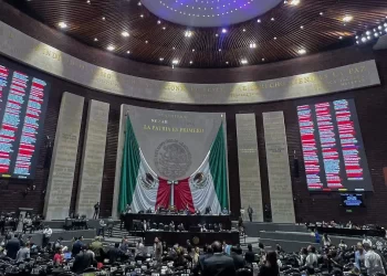 Diputados de la 4T aprueban Ley de Ingresos 2026 con deuda histórica de 1.4 billones de pesos