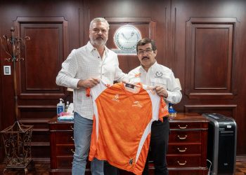 Armando Arce asume la presidencia del Club Correcaminos