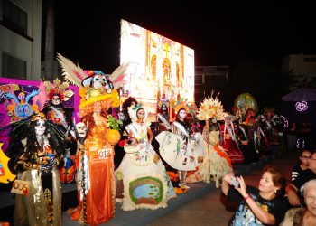 Premian Américo y María concurso estatal de catrinas y catrines