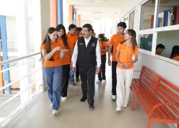 Impulsa el rector Anaya educación de calidad en la Preparatoria 3 de la UAT