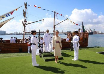 Sheinbaum llama a defender la soberanía en el Bicentenario de la Independencia en la Mar